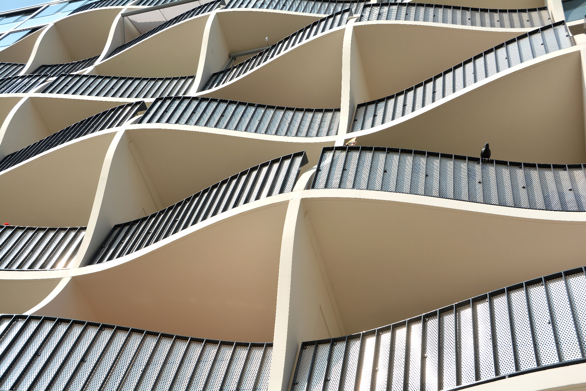 Balkonske ograje in zgodba o razgledu, ki ga prej nisem opazila